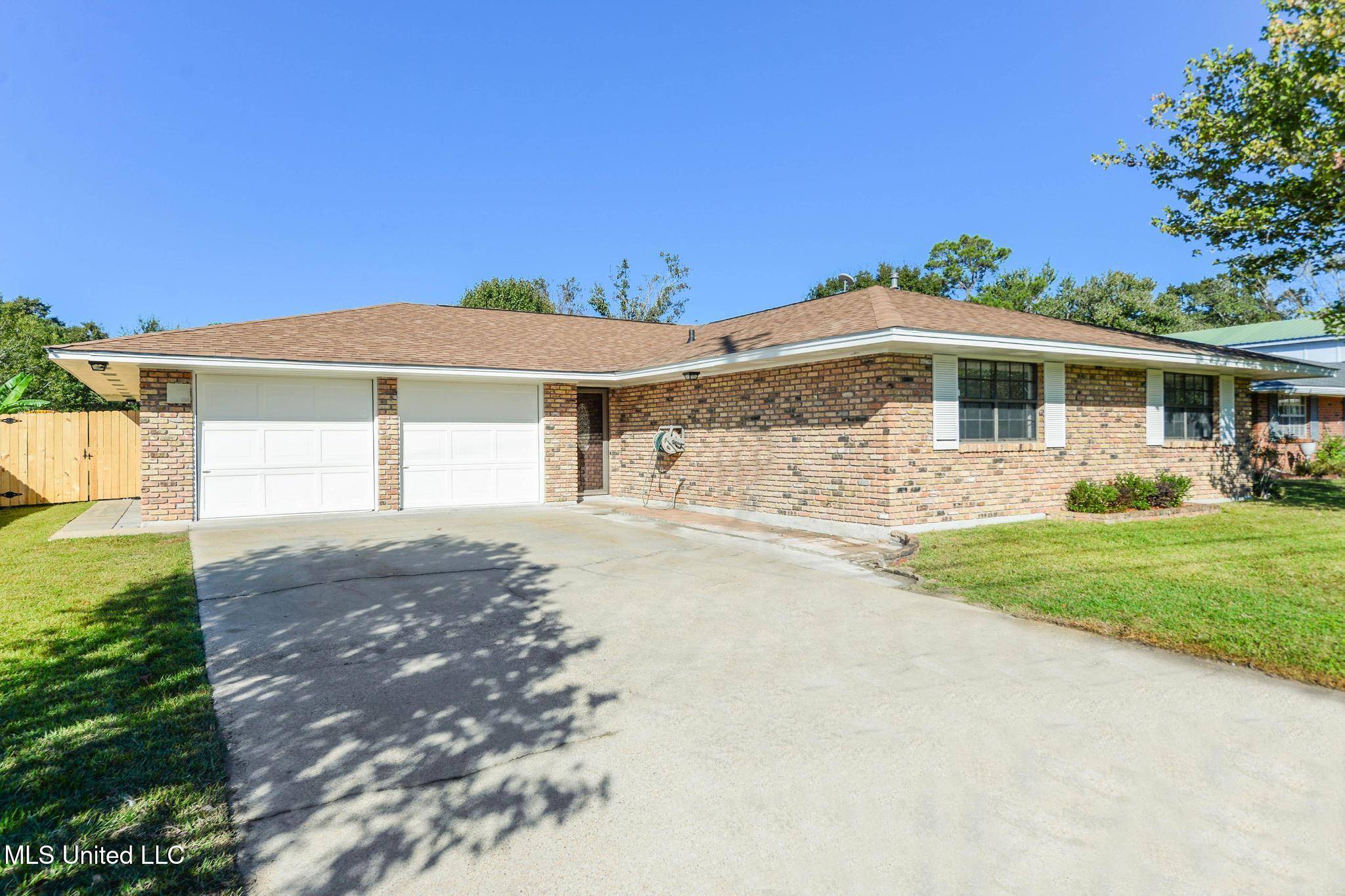 Long Beach, MS 39560,5043 Mitchell Road