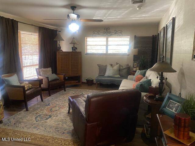 Biloxi, MS 39531,326 N Hilton Avenue