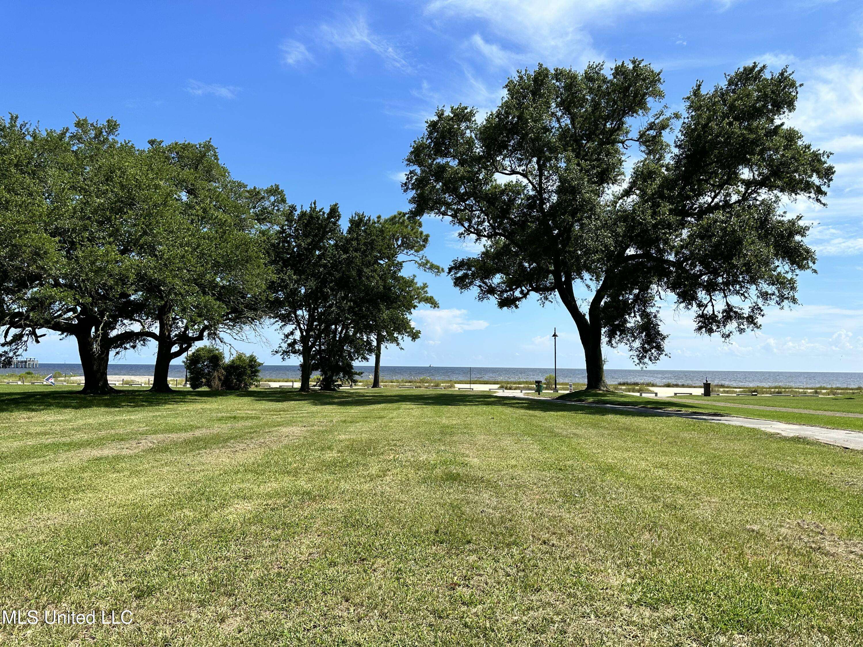 Pascagoula, MS 39567,2507 Beach Boulevard