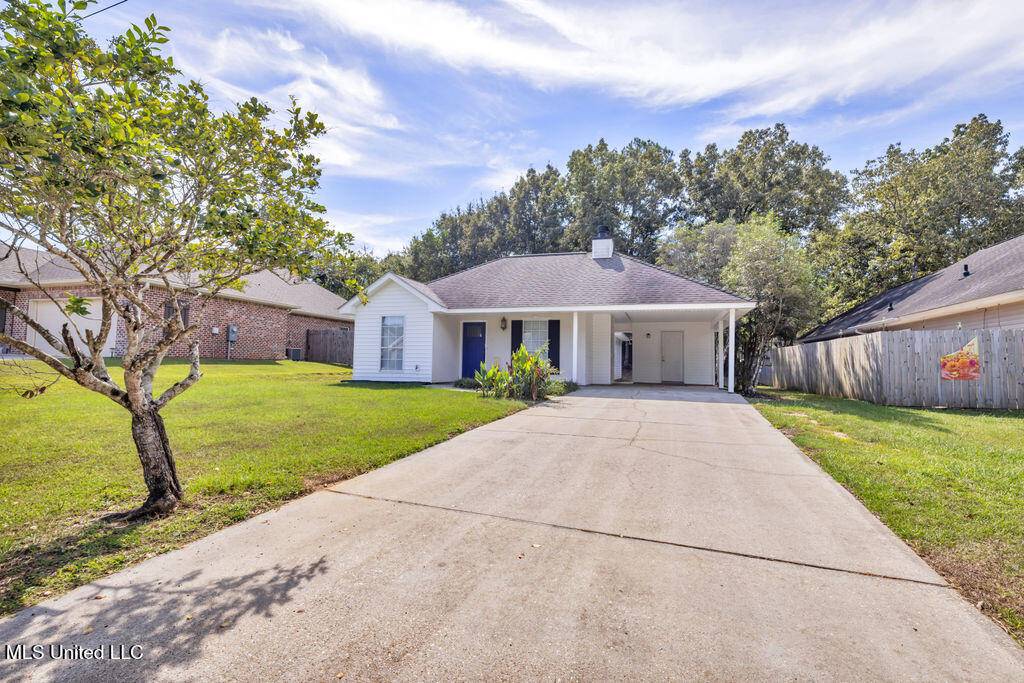 Diamondhead, MS 39525,9810 Ana Hulu Street