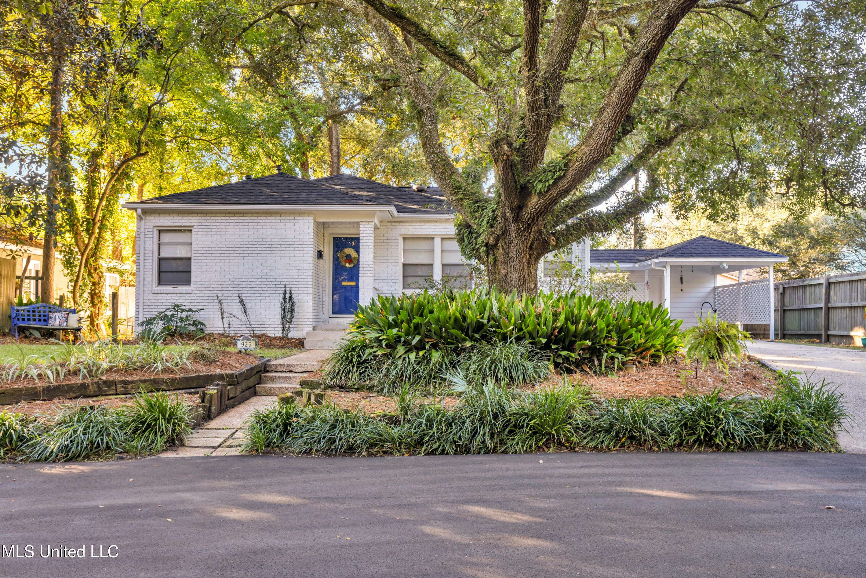 Gulfport, MS 39501,921 Wanda Place