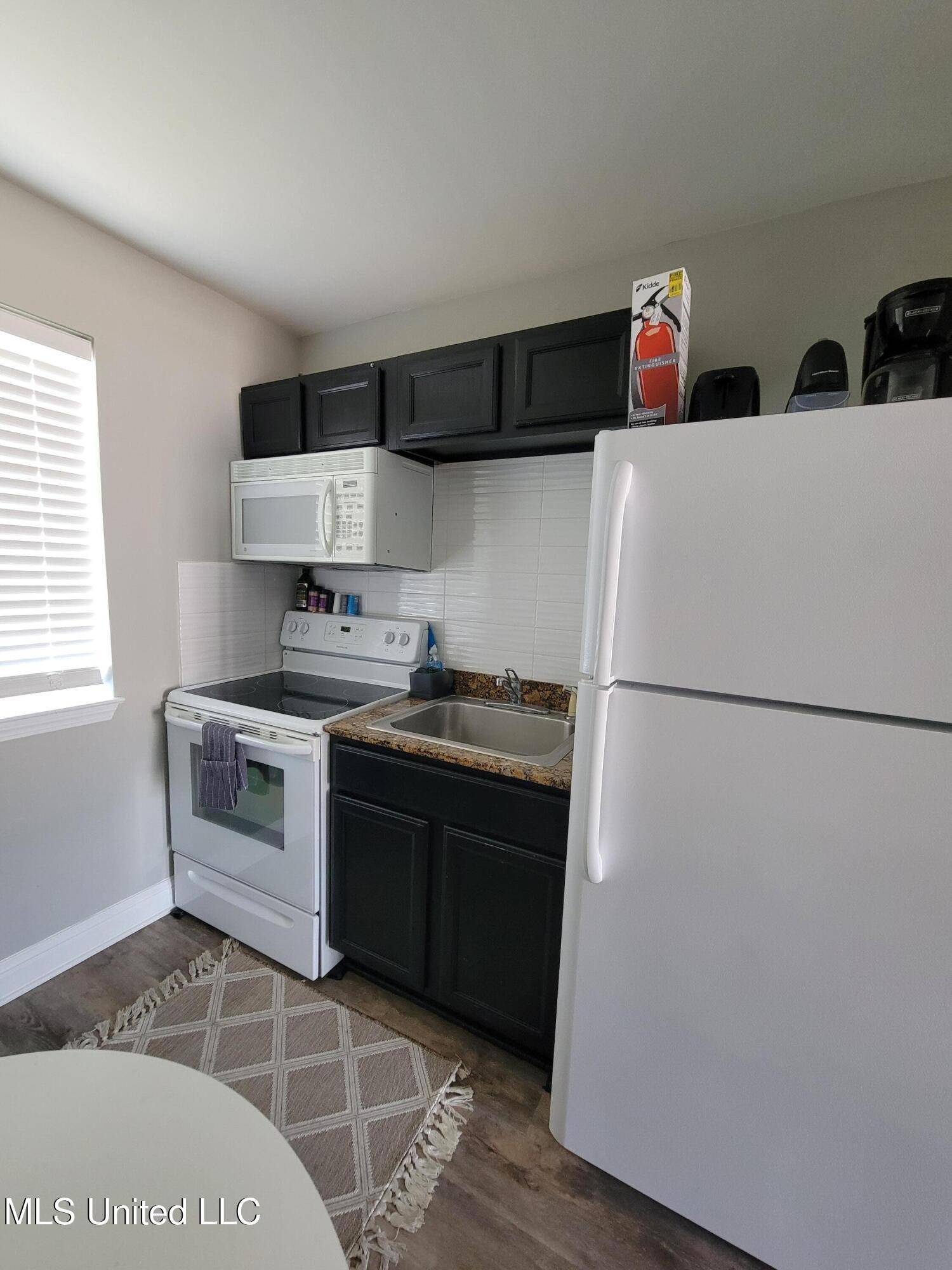 Biloxi, MS 39531,1664 Beach Boulevard #37