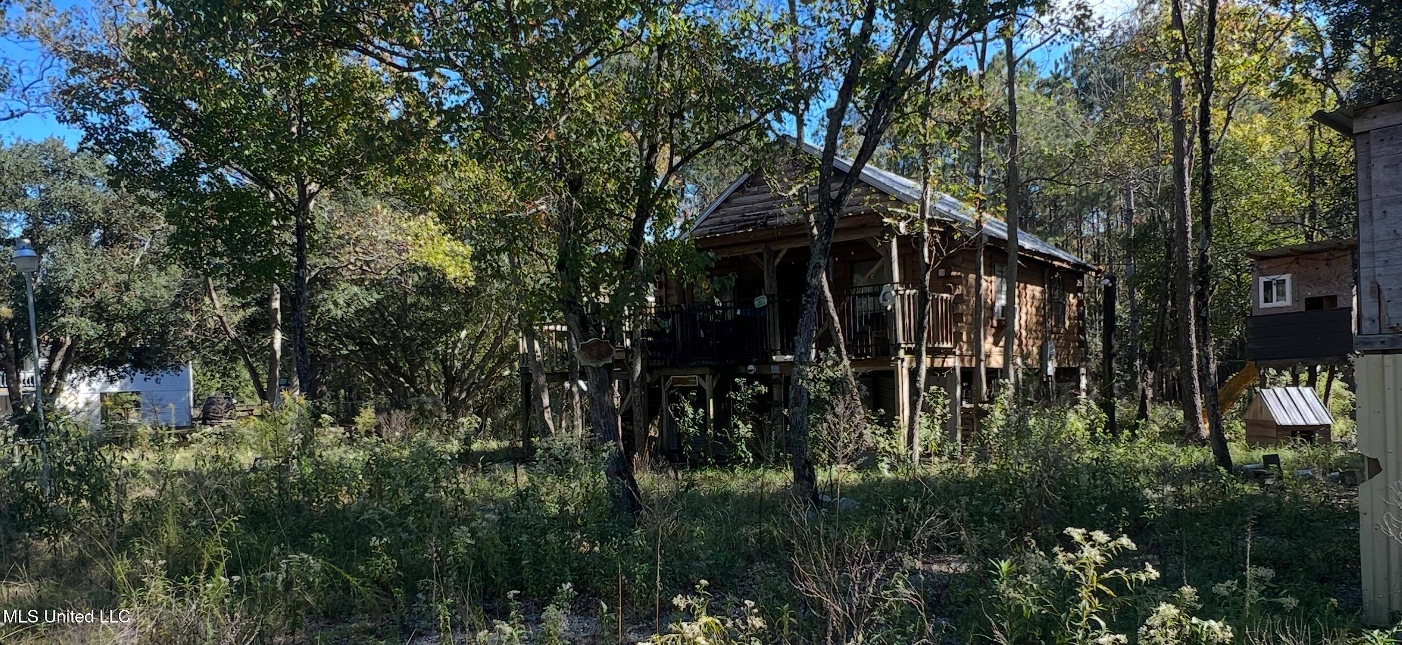 Bay Saint Louis, MS 39520,9074 Dove Street