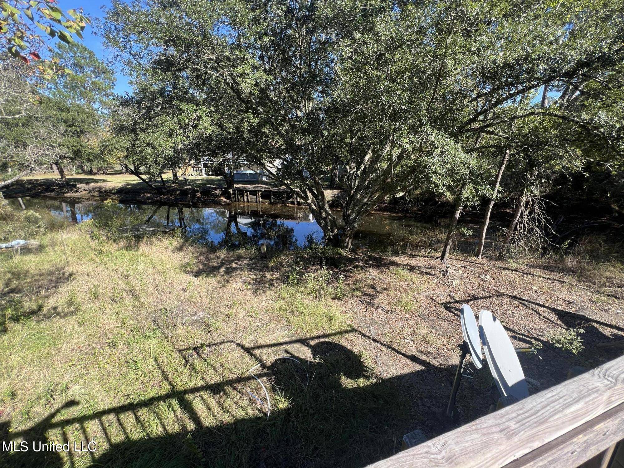 Bay Saint Louis, MS 39520,9074 Dove Street