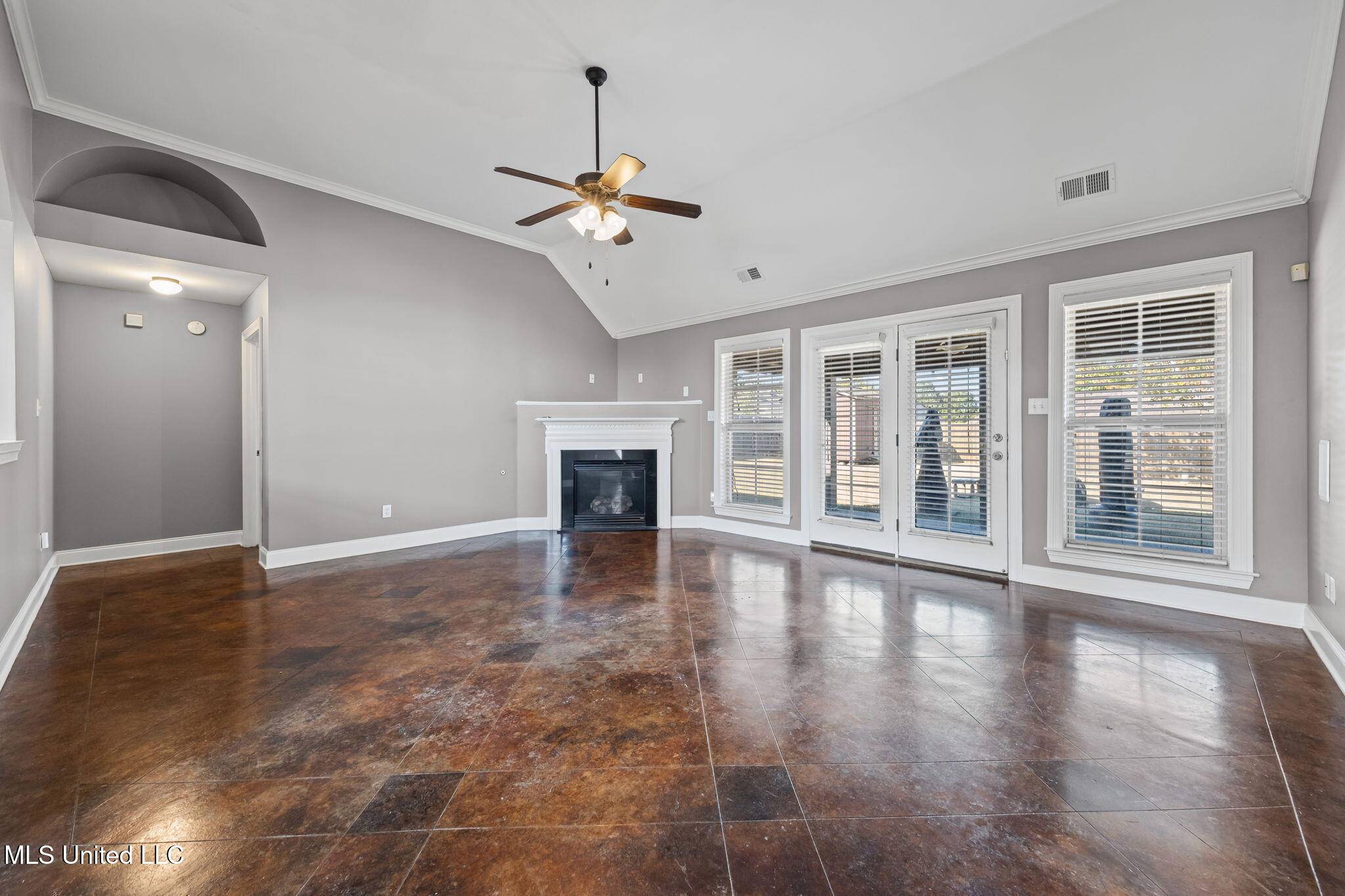 Southaven, MS 38672,3310 Forest Bend Drive