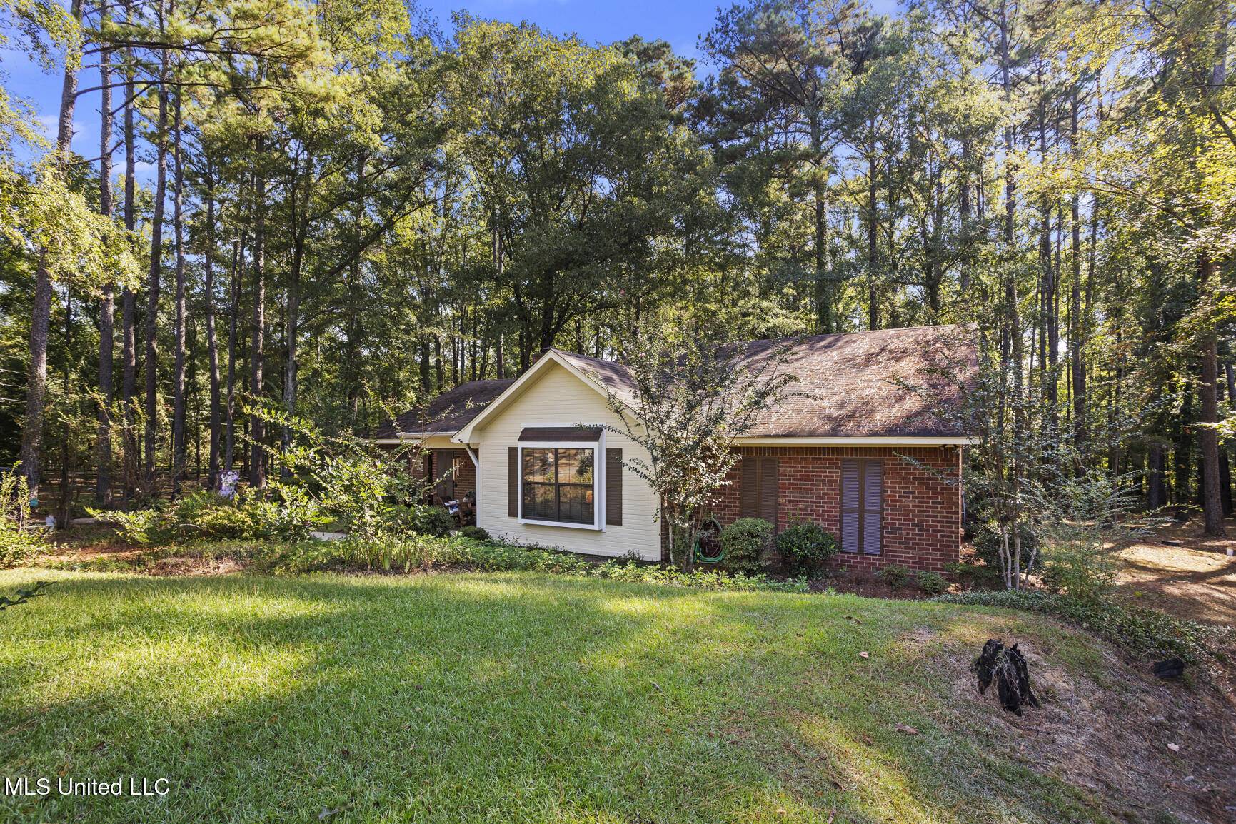 Terry, MS 39170,4201 Oak Hill Drive