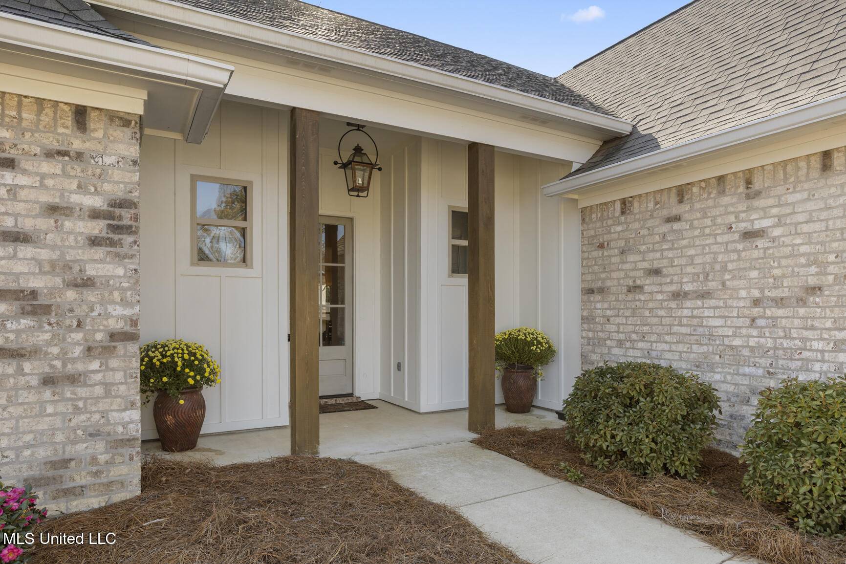 Canton, MS 39046,270 Buttonwood Lane