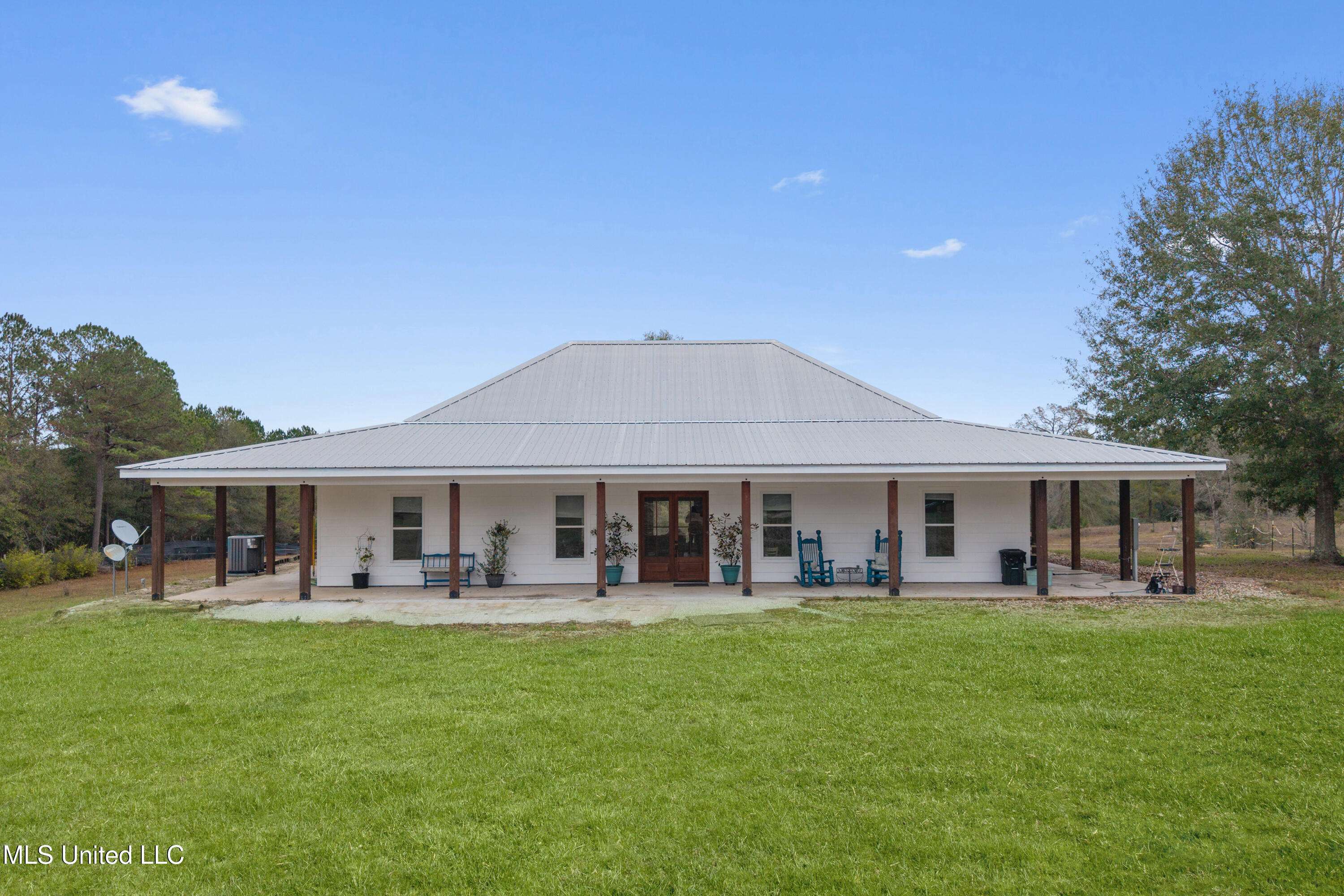 Perkinston, MS 39573,92 Sam Davis Drive