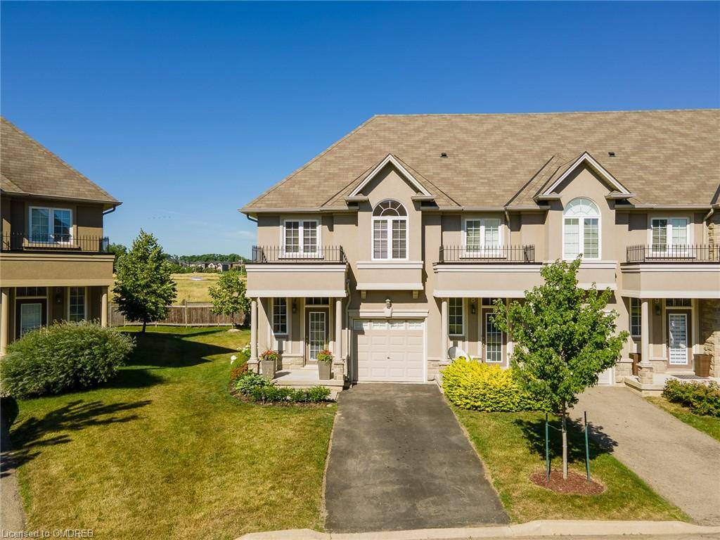 Ancaster, ON L9K 0H9,370 Stonehenge Drive #7