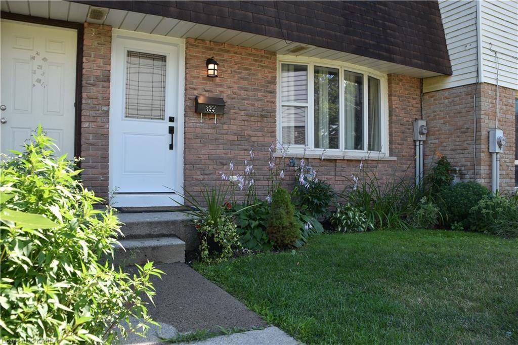 Kingston, ON K7M 6V4,899 Oakview Avenue