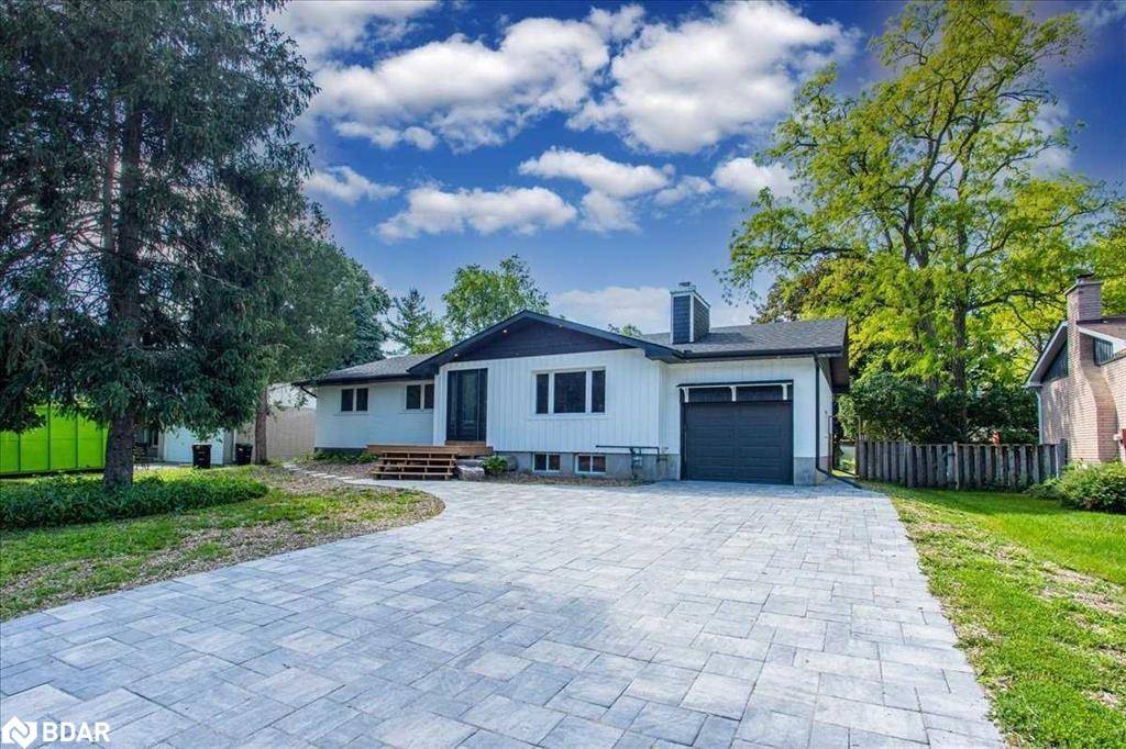 Innisfil, ON L0L 1R0,1171 Northshore Drive