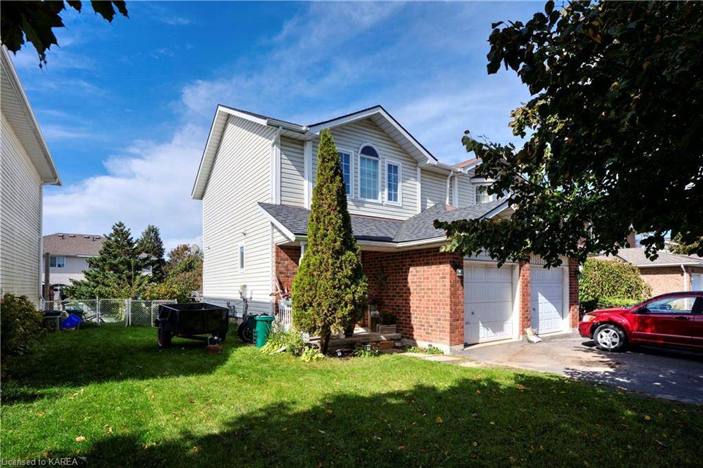 Kingston, ON K7P 2W3,1352 Brackenwood Crescent