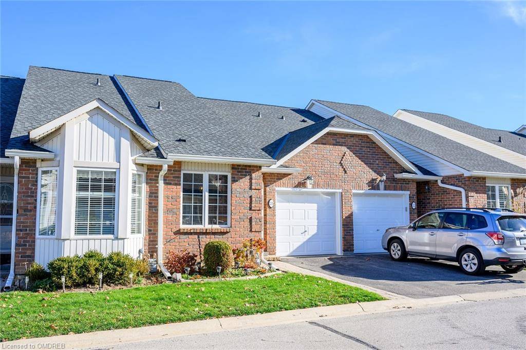 Waterdown, ON L8B 0R1,222 Fellowes Crescent #21