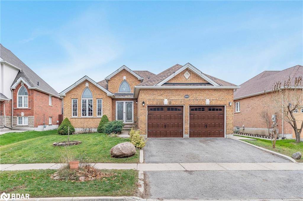 Innisfil, ON L9S 4X2,1041 Booth Avenue