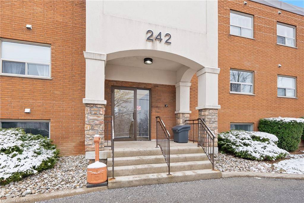 St. Catharines, ON L2P 3K5,242 Oakdale Avenue #115