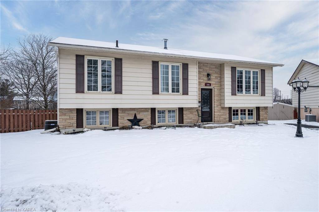 Kingston, ON K7P 1J8,996 Winford Place