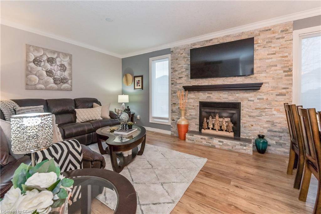 Fergus, ON N1M 3R1,564 Mctavish Street