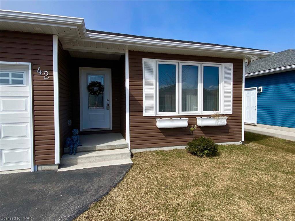 Ashfield-colborne-wawanosh, ON N7A 0B2,42 Huron Heights Drive