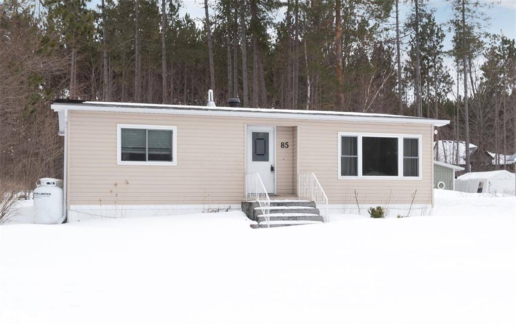 Midland, ON L4R 4K3,5263 Elliot Side Road #85