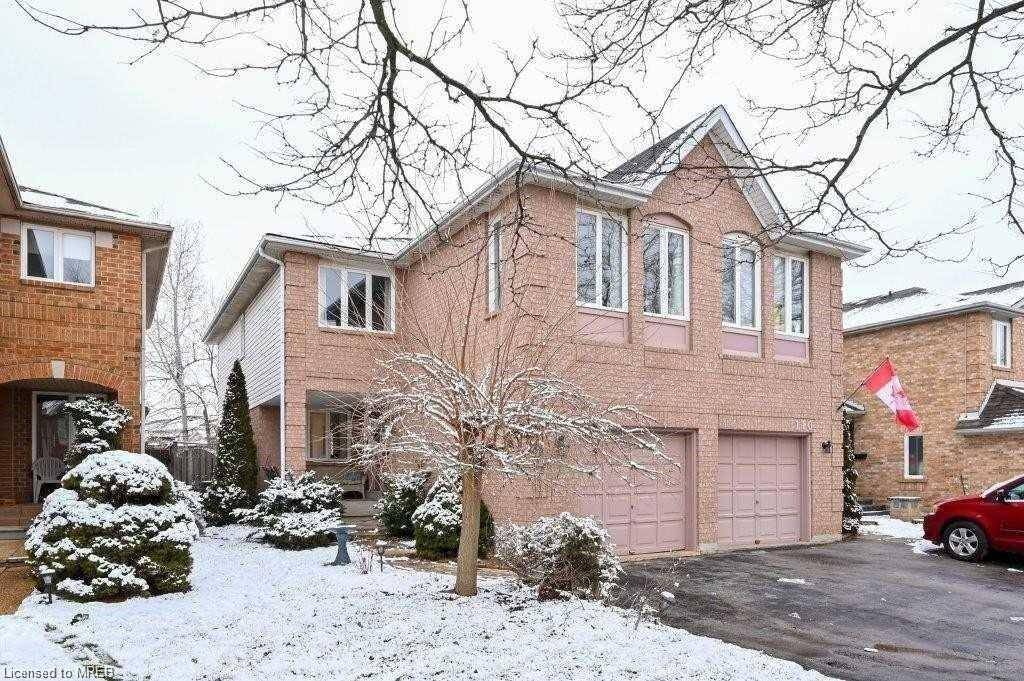 Brampton, ON L6Z 4T1,108 Townley Crescent