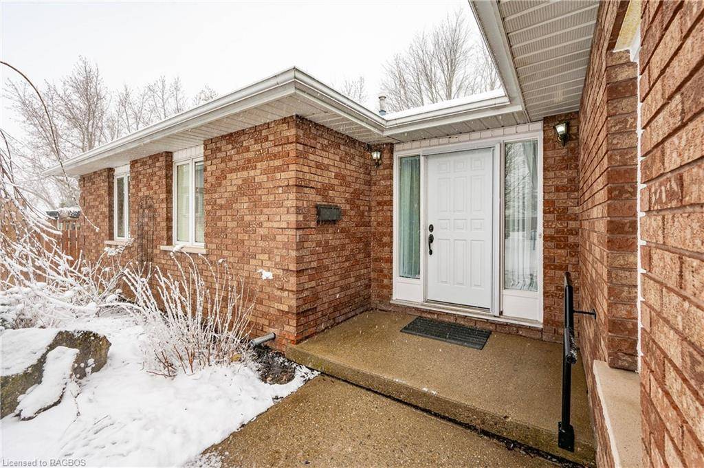 Mount Forest, ON N0G 2L1,335 Silverbirch Avenue