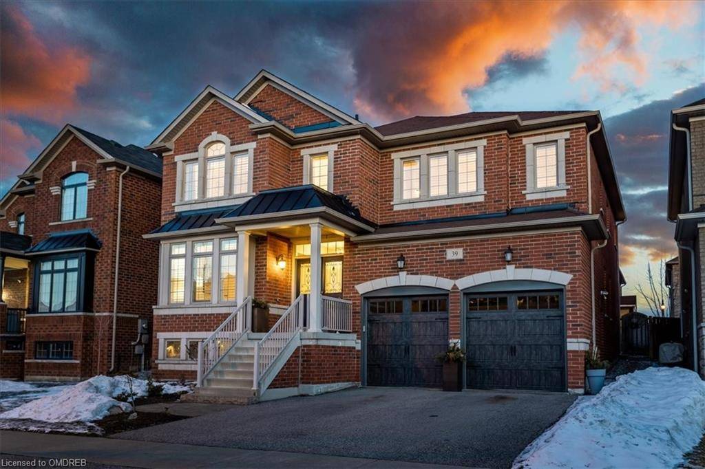 Waterdown, ON L0R 2H7,39 Attridge Crescent