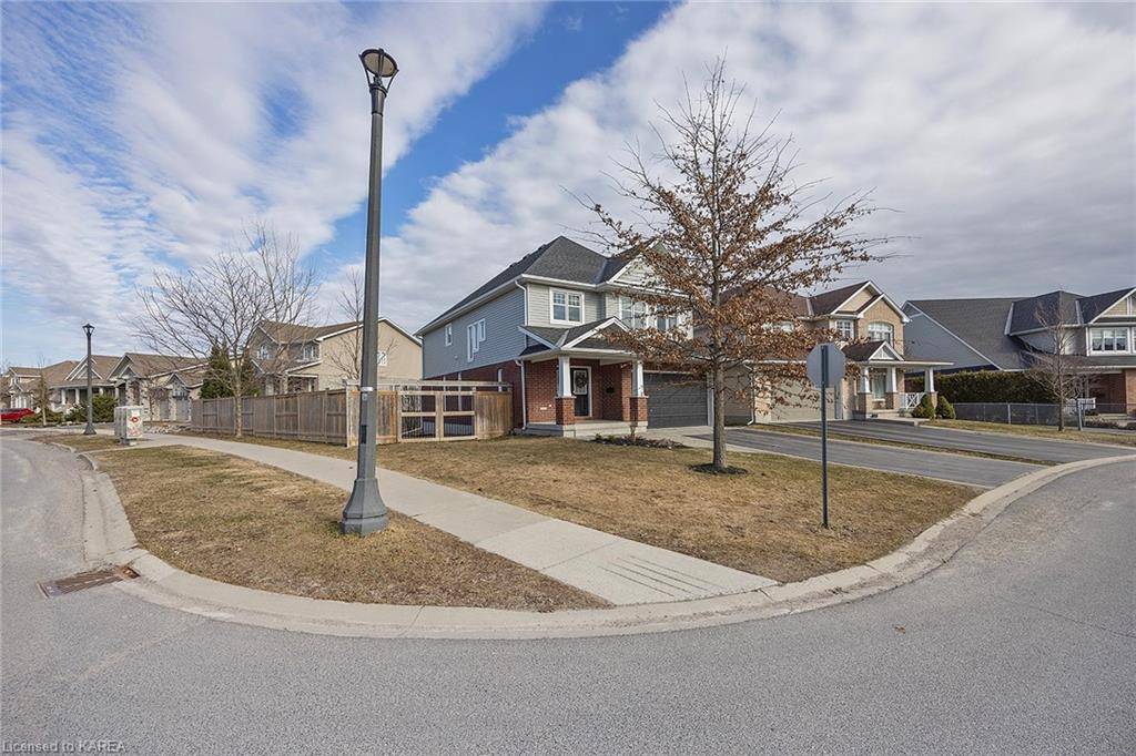 Kingston, ON K7K 0E1,703 Fieldstone Drive