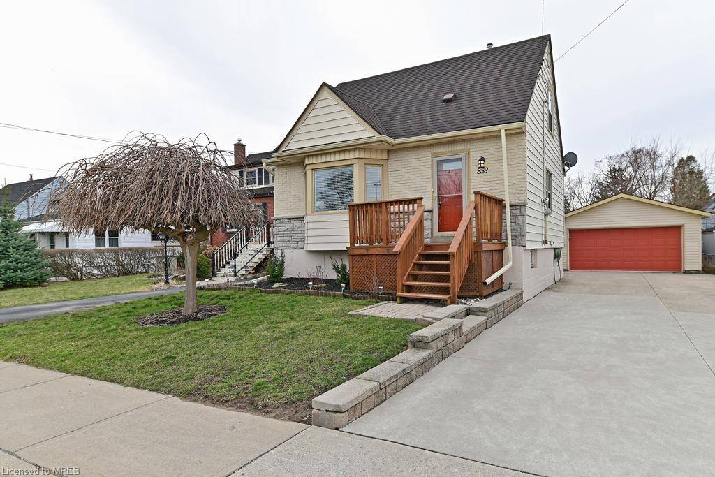 Hamilton, ON L8V 1N3,858 Queensdale Avenue E