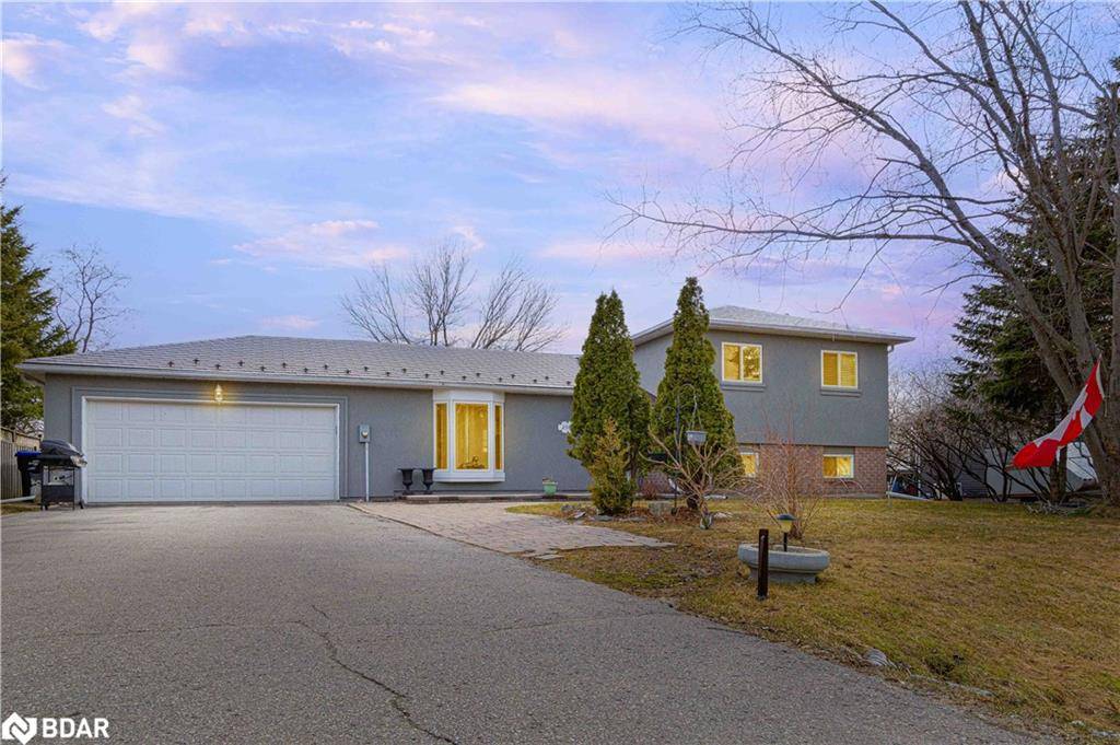 Innisfil, ON L9S 1C9,2584 Lawrence Avenue