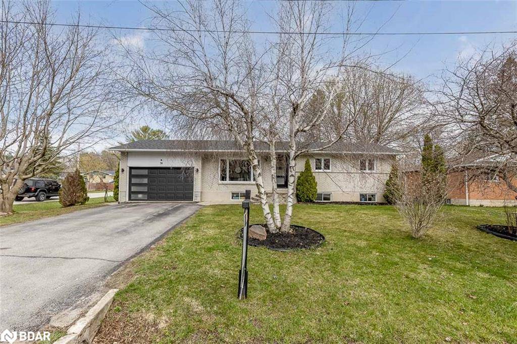 Orillia, ON L3V 2K9,78 Lahay Avenue