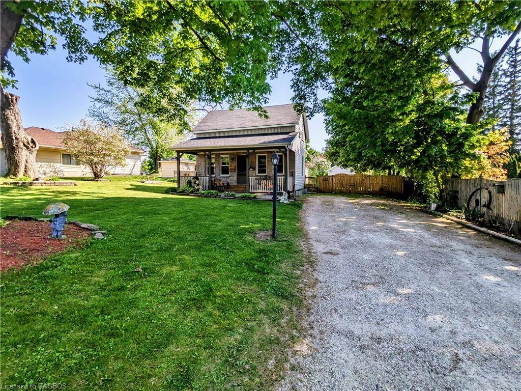 Kincardine, ON N2Z 1X7,326 Nelson Street