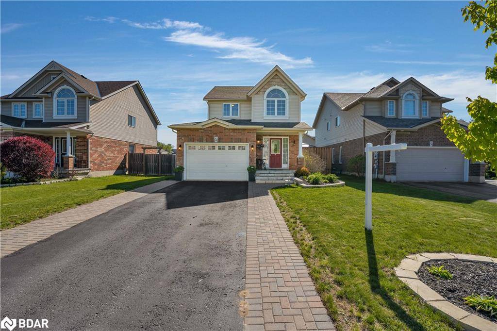 Angus, ON L0M 1B2,86 Armeda Clow Crescent