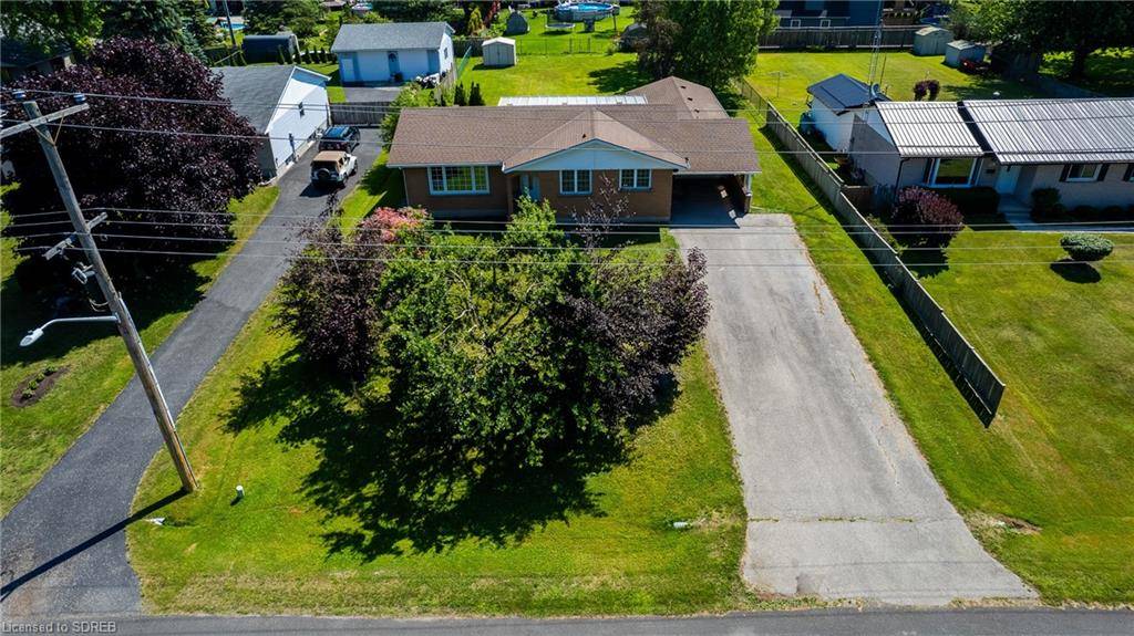 Port Dover, ON N0A 1N7,6 Scott Drive