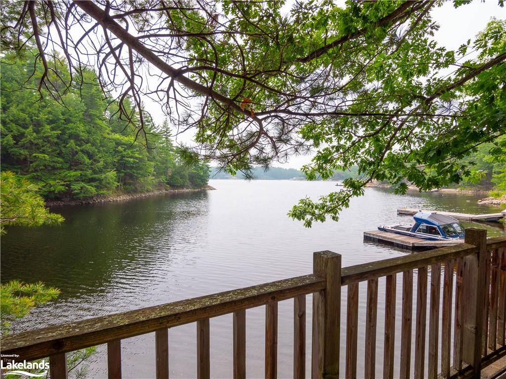 Honey Harbour, ON P0E 1E0,18544 Georgian Bay Shore