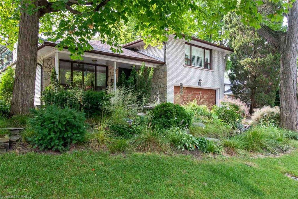 Etobicoke, ON M9C 2H2,45 Bearbury Drive