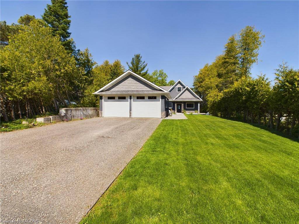 Kincardine, ON N2Z 2X6,53 Whippoorwill Lane