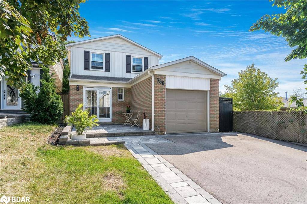 Newmarket, ON L3Y 5B6,756 Pam Crescent