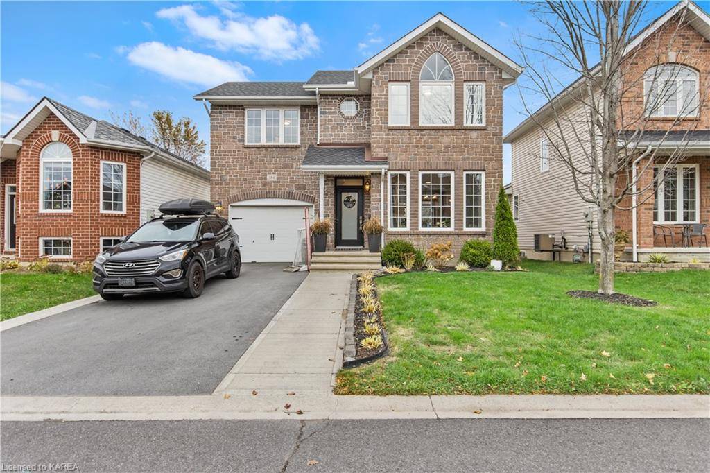 Kingston, ON K7K 7L3,384 Quarry Pond Court