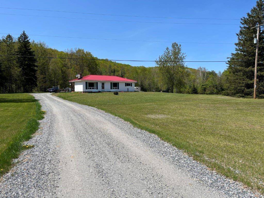 Cloyne, ON K0H 1K0,139 Ashby Lake Road