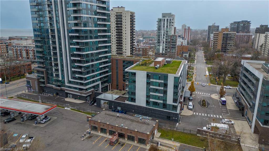 Mississauga, ON L5G 0A3,1 Hurontario Street #320