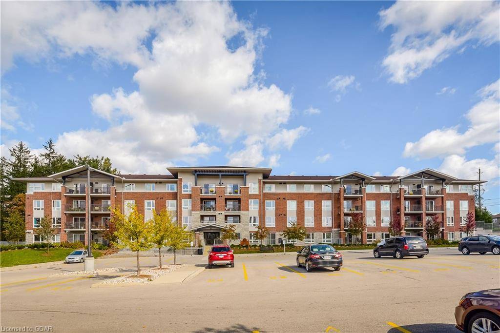 Fergus, ON N1M 0A8,645 St David Street S #310