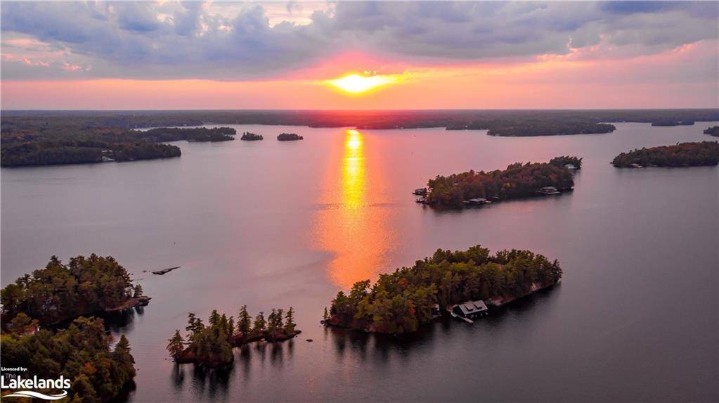 Muskoka Lakes, ON P0C 1J0,J24 Fawn Island