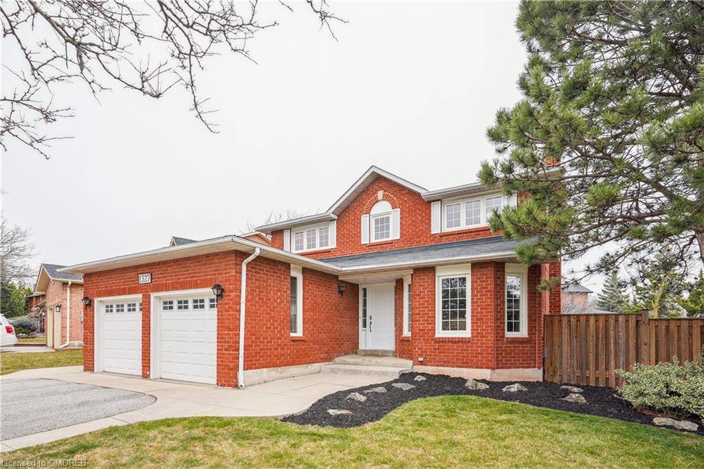 Oakville, ON L6J 6R6,1327 Chalfield Drive