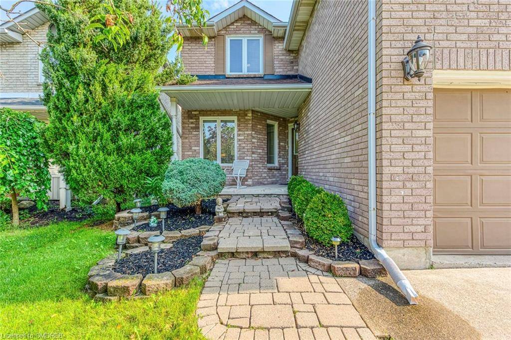 Grimsby, ON L3M 4X7,50 Merritt Crescent