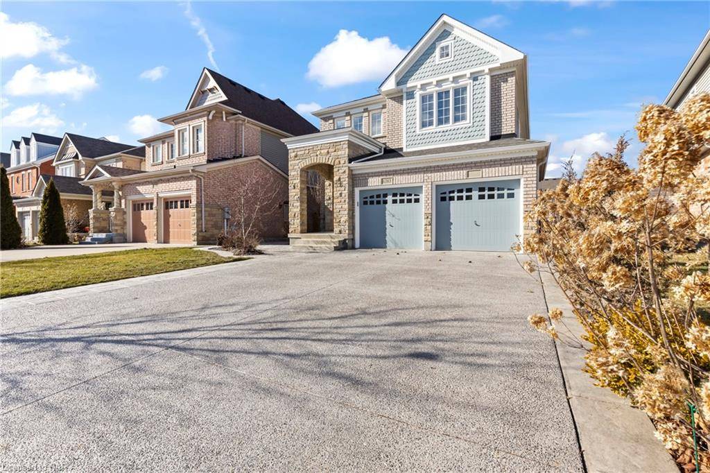 Niagara Falls, ON L2H 0C8,6383 Connor Crescent