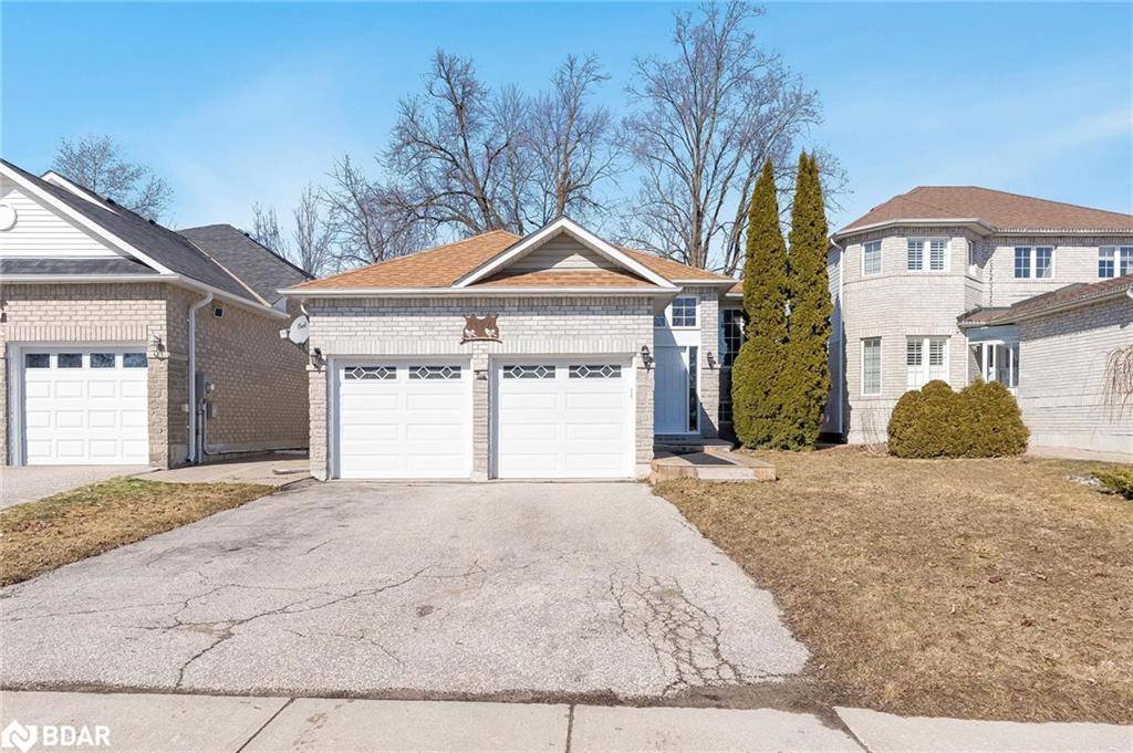 Innisfil, ON L9S 1T9,1124 Leslie Drive