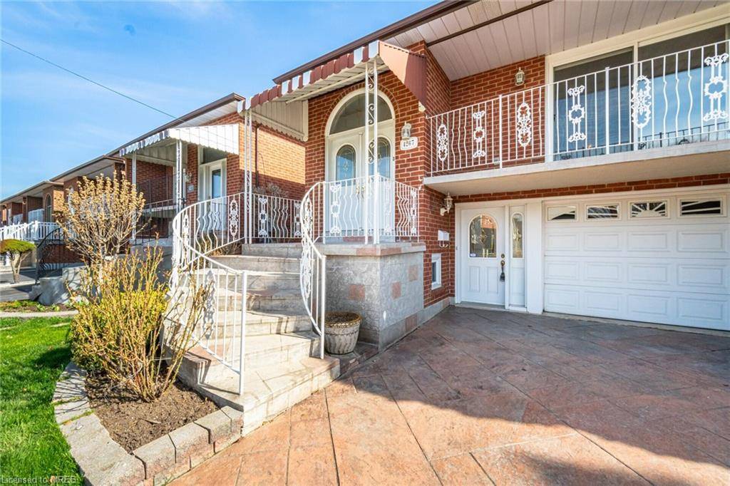 Mississauga, ON L4Z 2X9,4267 Curia Crescent