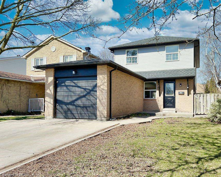 Mississauga, ON L5N 3E4,6412 Colebrook Crescent