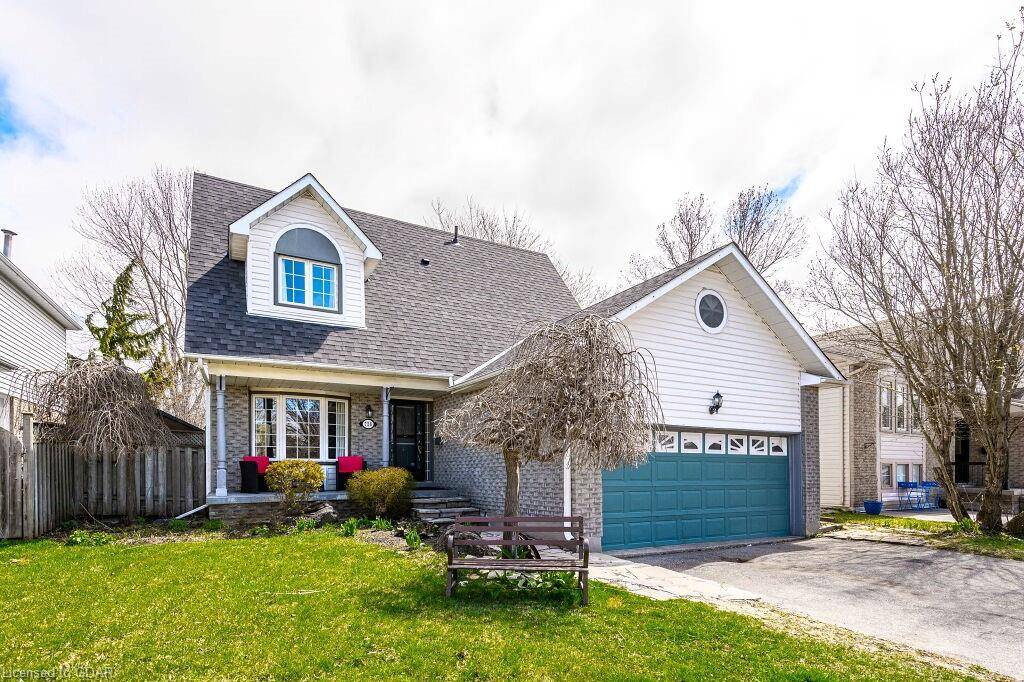 Fergus, ON N1M 3M8,728 Woodhill Drive