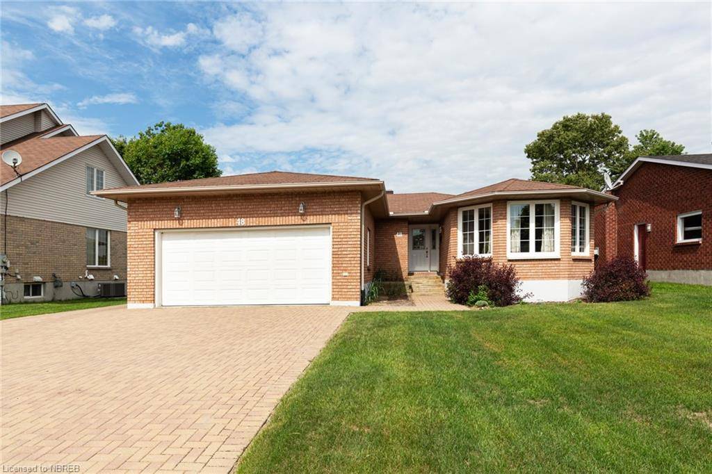 North Bay, ON P1C 1L7,48 Canterbury Crescent